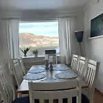 Family Retreat With Playroom & Views بيت للعطل *