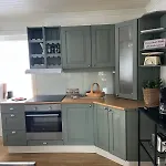 Family Retreat With Playroom & Views *