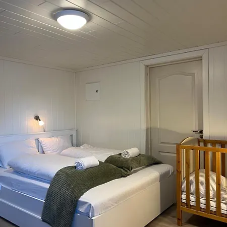 Holiday home Big Family Home - Panoramic Views - 6 Free Parking Spaces! *