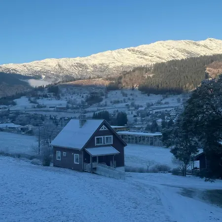 Ferienhaus Family With Panoramic Views & Free Parking