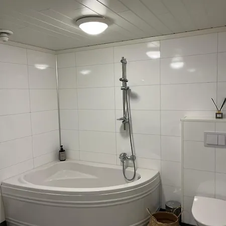 Big Family Home - Panoramic Views - 6 Free Parking Spaces!