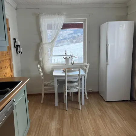 Big Family Home - Panoramic Views - 6 Free Parking Spaces!